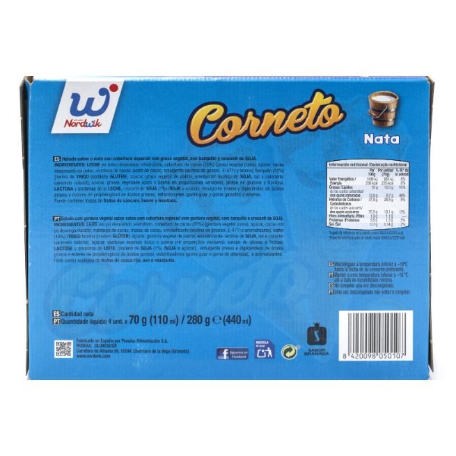 Corneto de nata Nordik congelado con cobertura de chocolate y barquillo crujiente Corneto de nata Nordik congelado con cobertura de chocolate y barquillo crujiente