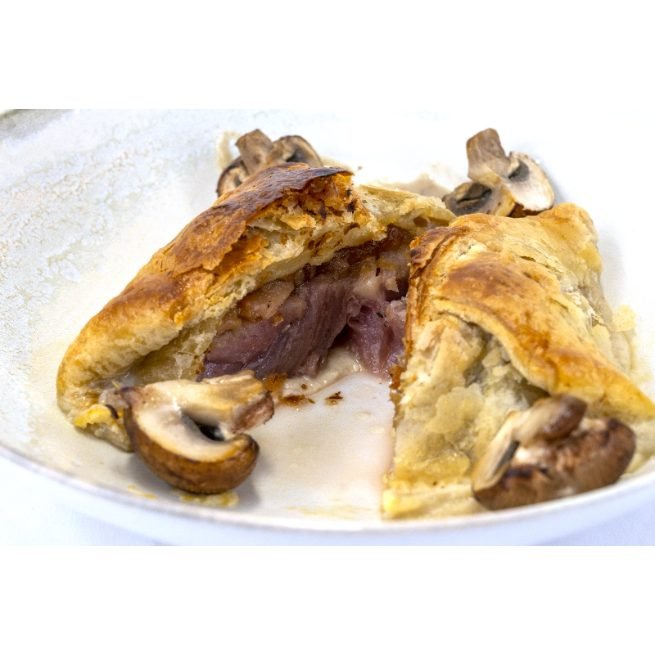 Empanadilla de hojaldre rellena de solomillo de cerdo y manzana congelada Efecto Gourmet Empanadilla de hojaldre rellena de solomillo de cerdo y manzana congelada Efecto Gourmet