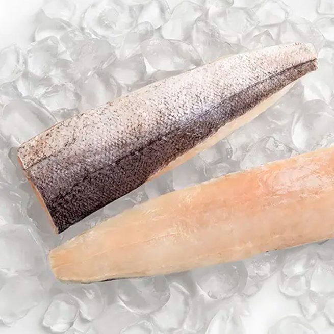 Filete de merluza Austral congelado con piel limpio de espinas Filete de merluza Austral congelado con piel limpio de espinas