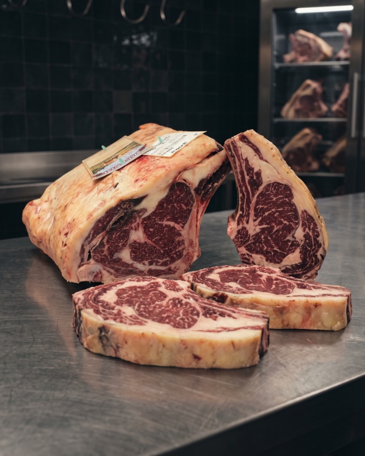 Lomo alto 5 costillas de vaca madurado simmental TRABAJADO edición Oro 17 Kg Aproximados
