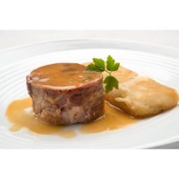 Milhojas de cochinillo con foie